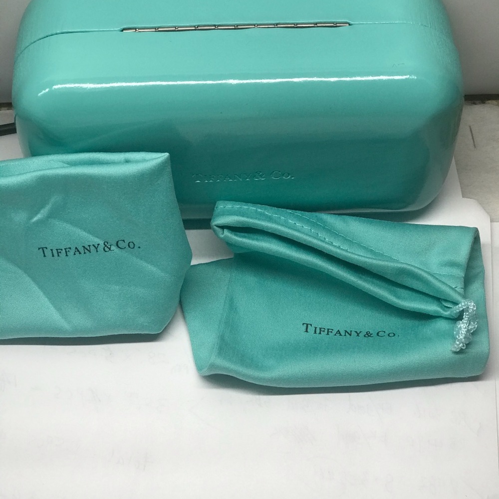New Tiffany Large Sunglass case & Cloth.